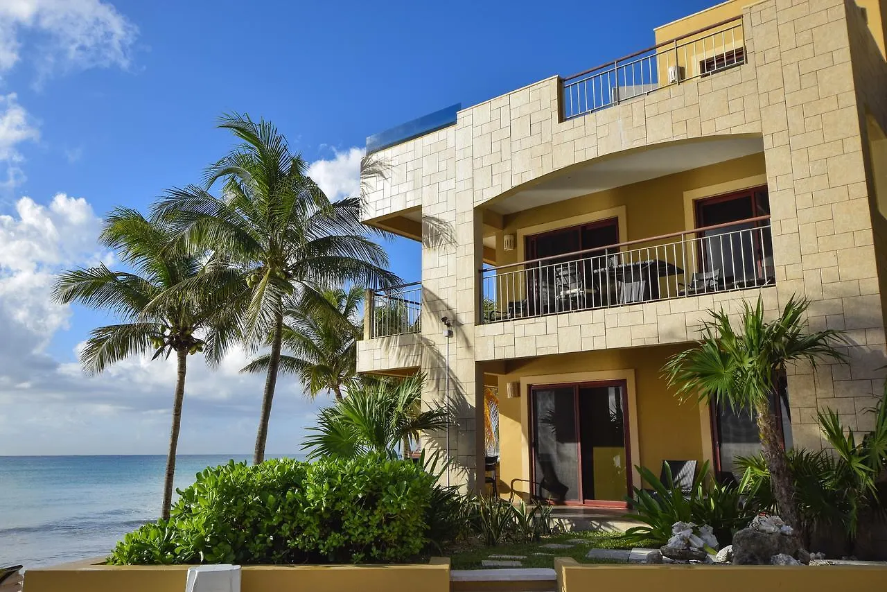 El Faro Condos By Rentals Your Way Playa del Carmen 0*,  Messico