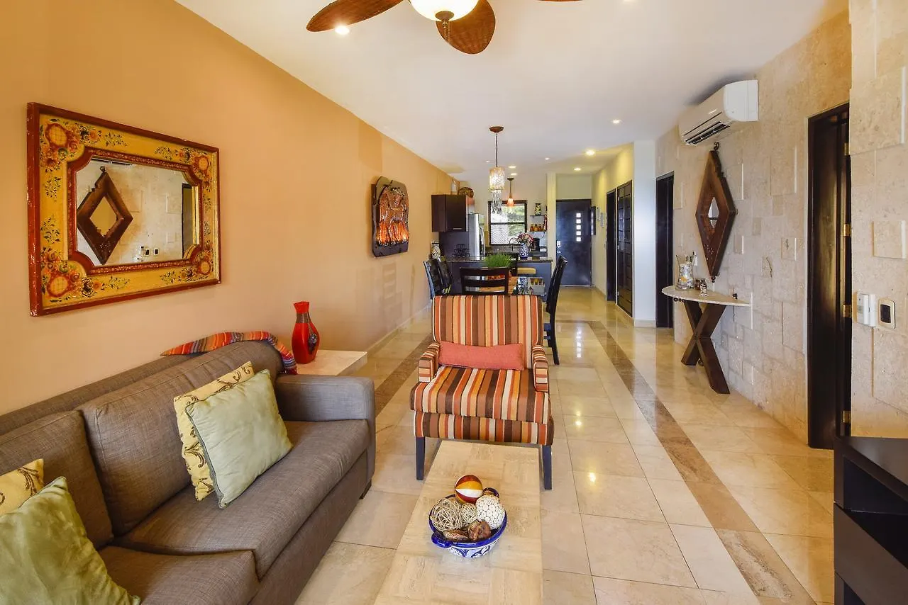 El Faro Condos By Rentals Your Way Playa del Carmen