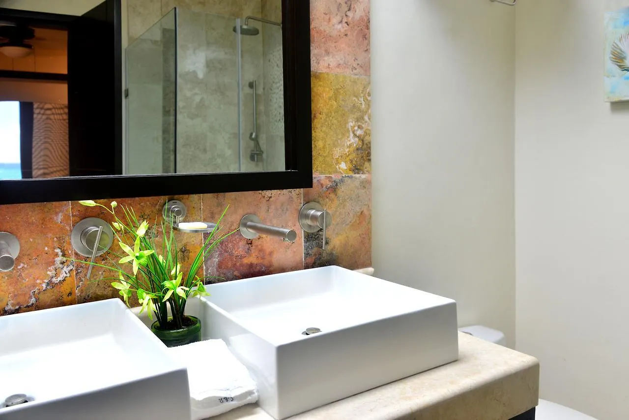 El Faro Condos By Rentals Your Way Playa del Carmen Aparthotel