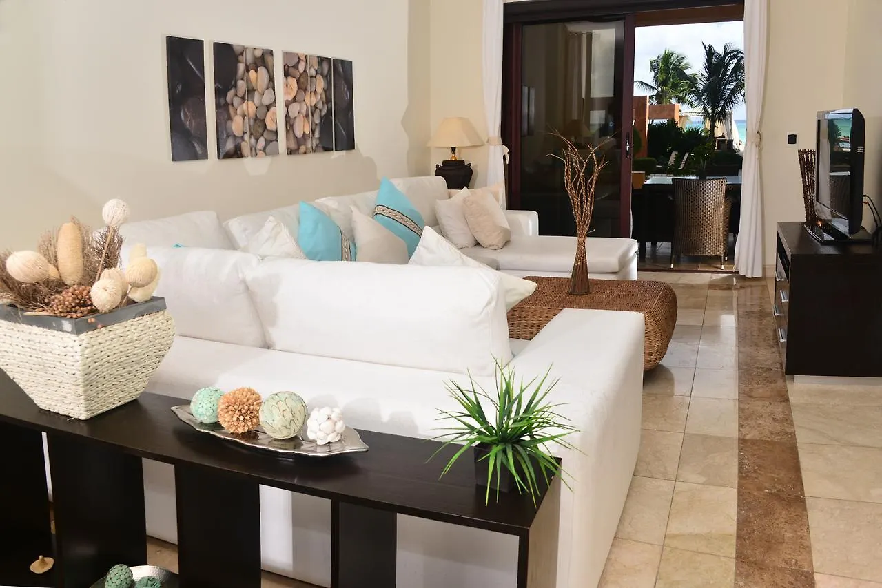 El Faro Condos By Rentals Your Way Playa del Carmen 0*,  Mexico