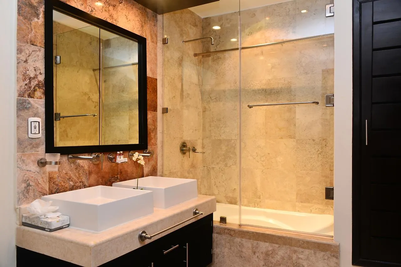 El Faro Condos By Rentals Your Way Playa del Carmen 0*,  Mexico